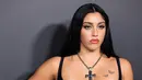 <p>Aktris Amerika Serikat Lourdes Leon tiba pada pembukaan pameran Thierry Mugler: Couturissime di Brooklyn Museum, Brooklyn, New York City, Amerika Serikat, 15 November 2022. Sang bintang mampu memamerkan fisiknya yang bugar dalam ansambel tipis. (ANGELA WEISS/AFP)</p>