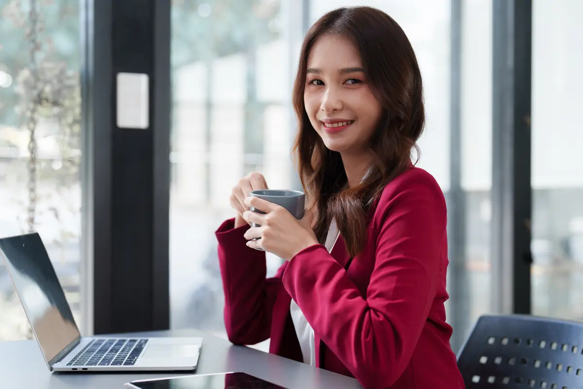 perempuan dan april 5