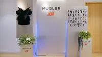 Koleksi busana dan aksesori hasil kolaborasi H&amp;M X Mugler. (dok. H&amp;M)