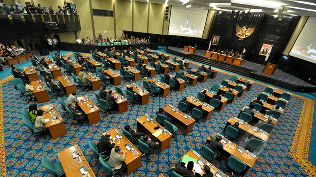 DPRD DKI Gelar Paripurna Hak Angket Untuk Ahok