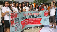 Sejumlah massa dari berbagai organisasi ini menolak RUU PILKADA yang akan dilakukan melalui DPRD, Jakarta, Minggu (21/9/2014) (Liputan6.com/Faizal Fanani)