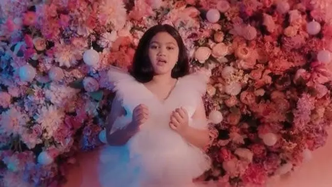 6 Potret Amora Anak Krisdayanti Tampil dengan Gaya Rambut Baru, Bikin Pangling