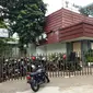 Apotek Senopati yang ditabrak mahasiswi Minggu (27/10/2019). (Liputan6.com/Ady Anugrahadi)