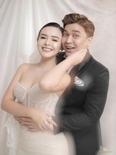 5 Potret Mesra Amanda Manopo Dan Billy Syahputra Yang Bikin Heboh Dengan Baju Pengantin News Entertainment Fimela Com