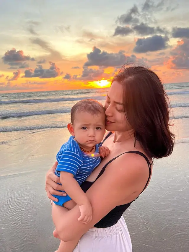 Jessica Iskandar dan Baby Don. (Foto: Dok. Instagram @inijedar)