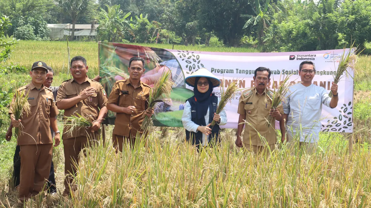 Program pengembangan dan edukasi beras sehat di Kecamatan Klari, Kabupaten Karawang, Jawa Barat (Jabar).