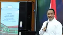 Mendikbud Anies Baswedan saat launching kegiatan Belajar Bersama Maestro (BBM), Jakarta, Jumat (12/6/2015).  Program ini dalam rangka pelestarian dan revitalisasi kebudayaan yang melibatkan 10 maestro Indonesia. (Lipuran6.com/Helmi Afandi)