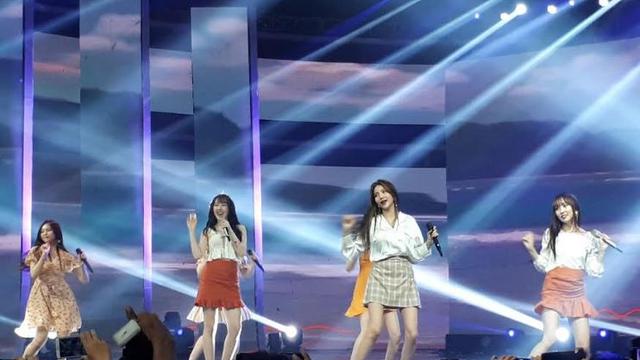 Gfriend (Foto: Affiyah Tri Yuni Sari)