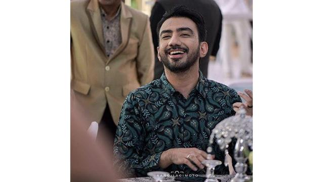 7 Pesona Reza Zakarya, Dipercaya Jadi Komentator Dangdut Academy Asia 5