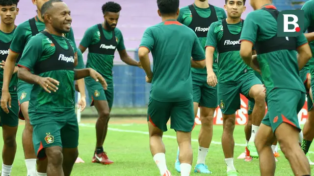 Feri Pahabol, Persik Kediri