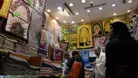 7 Ide Bisnis Oleh-Oleh Haji yang Selalu Laku Tiap Tahun, Peluang Untung Besar