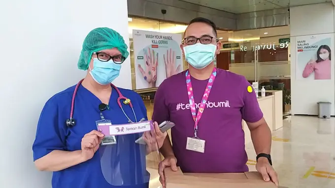 Donasikan 1000 Face Shield, Teman Bumil Bantu Lindungi Bayi dari Penularan COVID-19