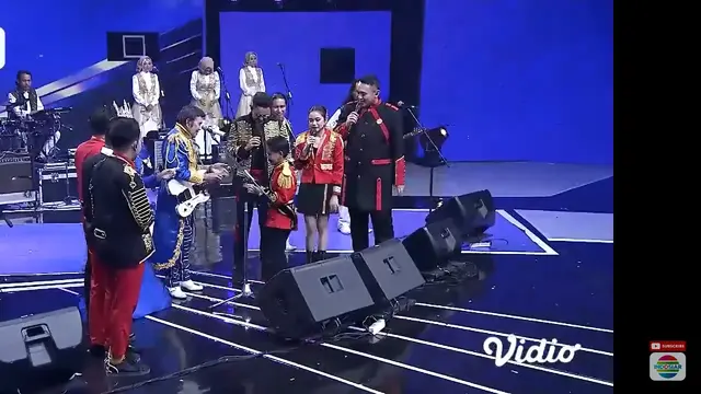 Rhoma irama tampil dalam Konser Dangdut Academy 5 Cinta dalam Khayalan Indosiar (Foto: Youtube/Indosiar)