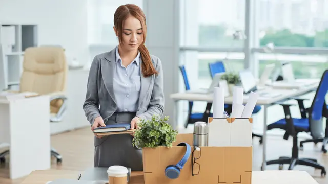 Ilustrasi resign, perpisahan teman kerja (sudah)