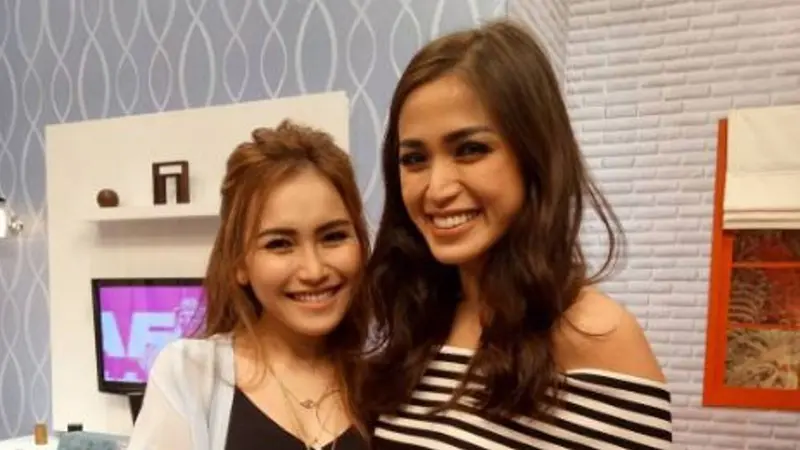 Jessica Iskandar dan Ayu Ting Ting