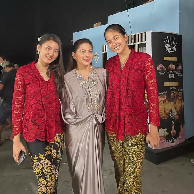 Cut Keke, Sitha Marino dan Nabila Zavira (https://www.instagram.com/p/CQteNQsjrnL/)