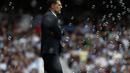Ekspresi pelatih West Ham United, Slaven Bilic, saat timya bertanding melawan Swansea City dalam laga Liga Inggris di Stadion Upton Park, London, Sabtu (7/5/2016). (AFP/Ian Kington)