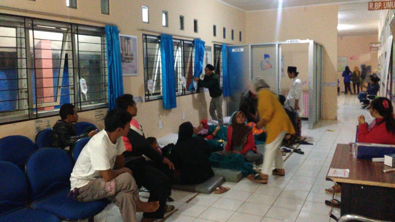 Puluhan santriwati diduga alami keracunan massal di Bogor (Liputan6.com/Achmad Sudarno)
