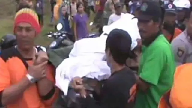 Ambil Tasbih yang Jatuh, Santri Tenggelam di Danau 15 M