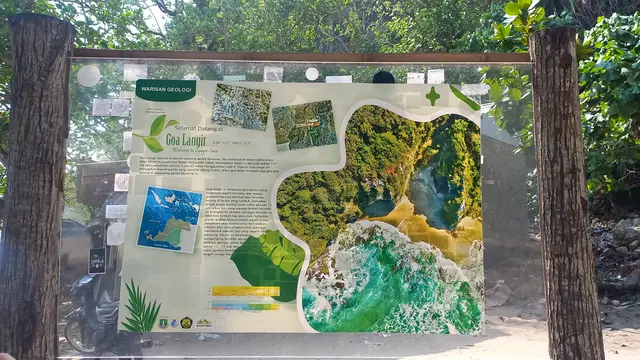Pantai Goa Langir