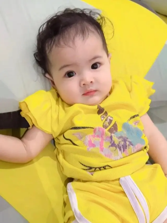Potret Terbaru Baby Kenes (Instagram/nellakharisma)