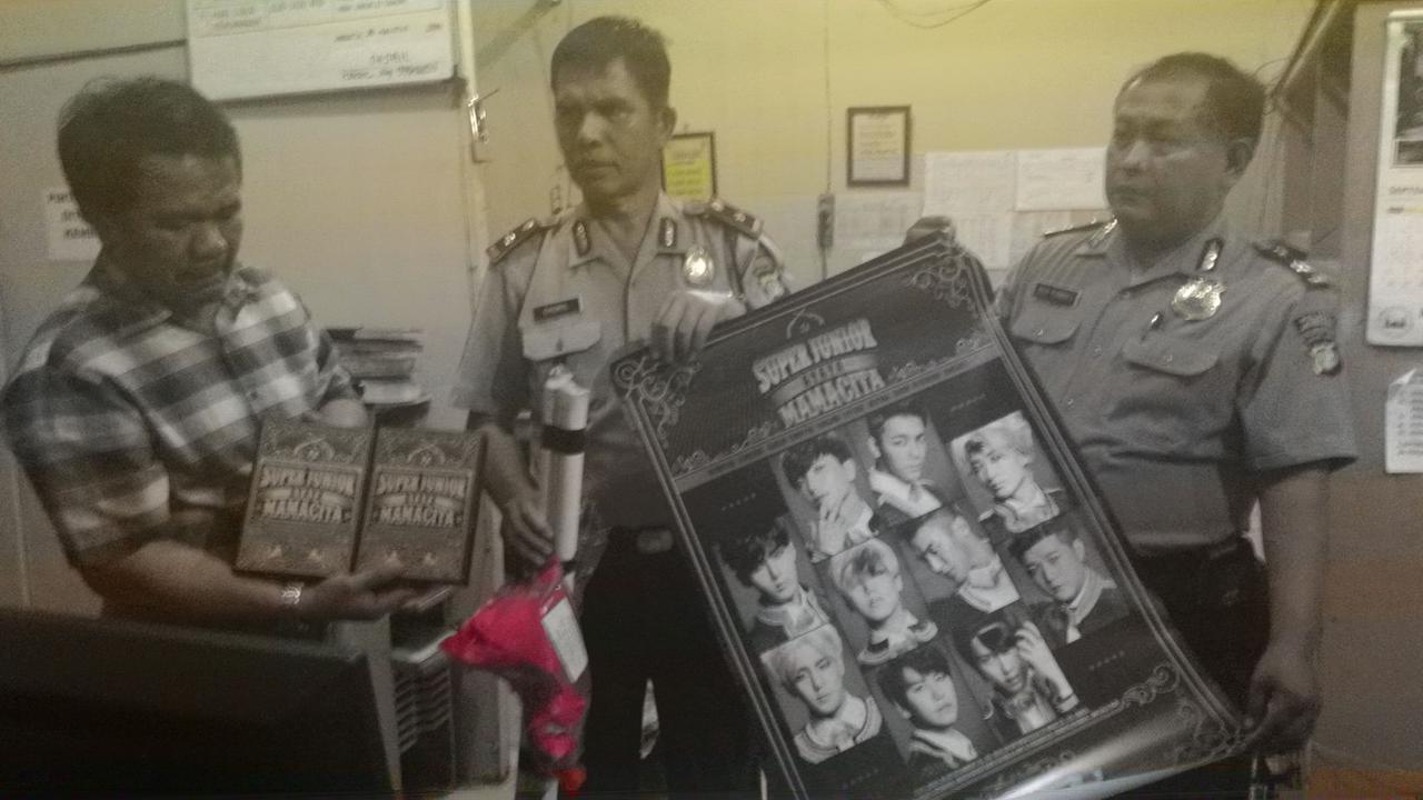 Paket diduga bom ternyata berisi poster Suju