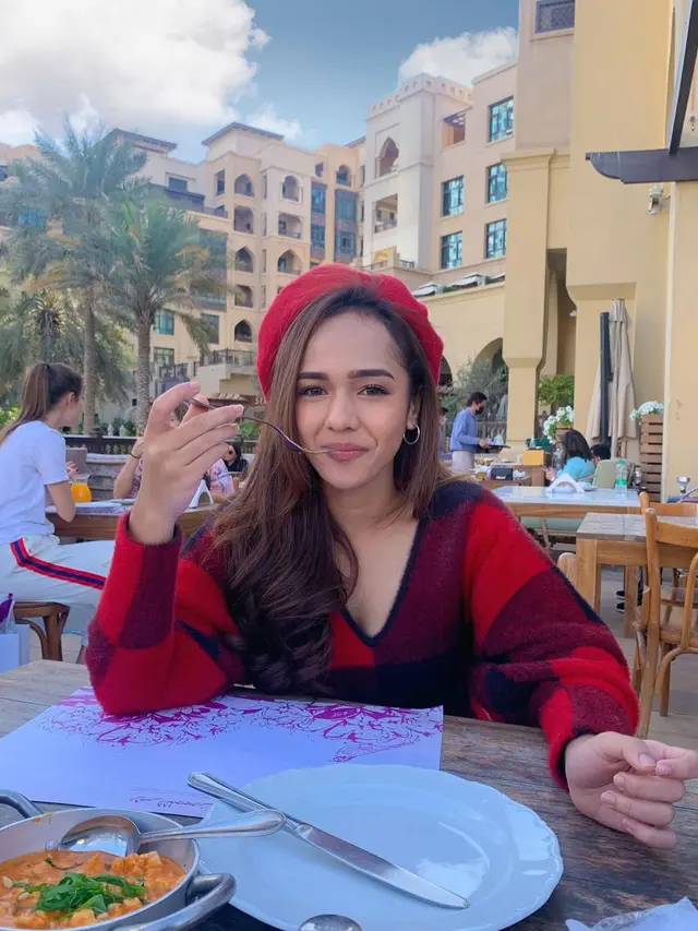 Momen Liburan Dianda Sabrina di Dubai. (Sumber: Instagram/sabrinadh)