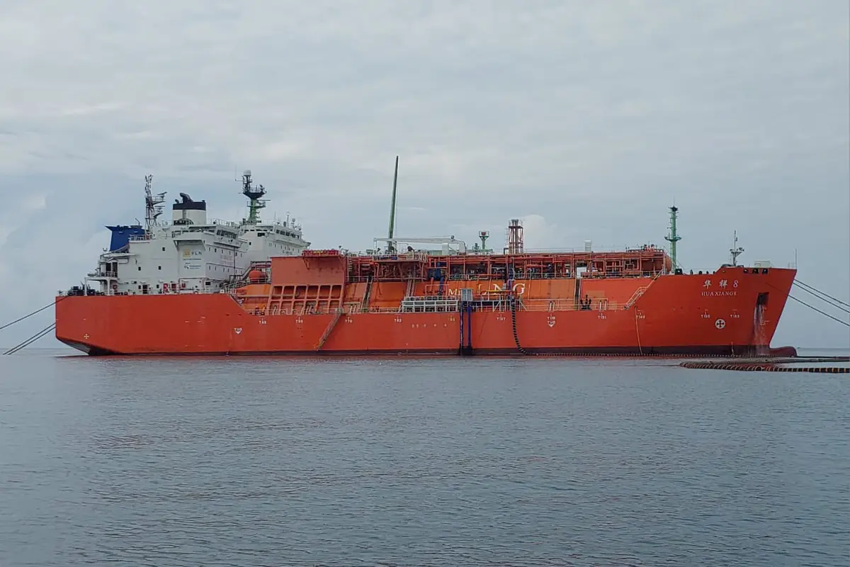PT Energi Mega Persada Tbk (ENRG) akuisisi 100 persen kepemililan di PT Sulawesi Regas Satu (SRGS). SRGS memiliki kontrak untuk sewakan Floating Storage Regasification Unit (FSRU) pada  27 Juni 2023. (Foto: Energi Mega Persada/EMP)