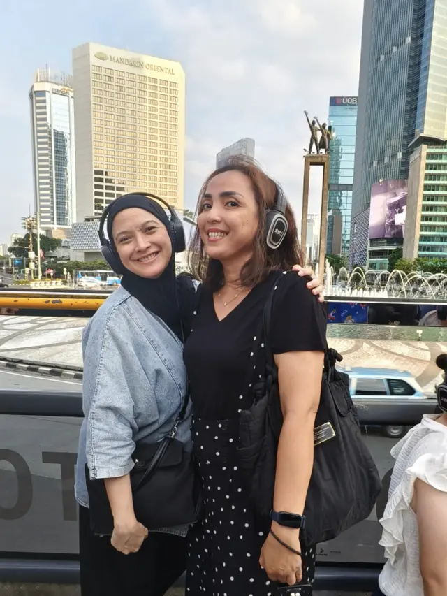 Gaya Hijab Andhara Early yang Simpel tapi Tetap Modis