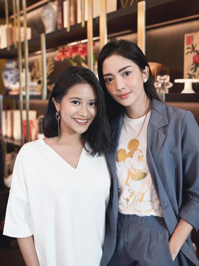 Ini 5 Artis yang Hampir Seumuran dengan Anak Sambungnya