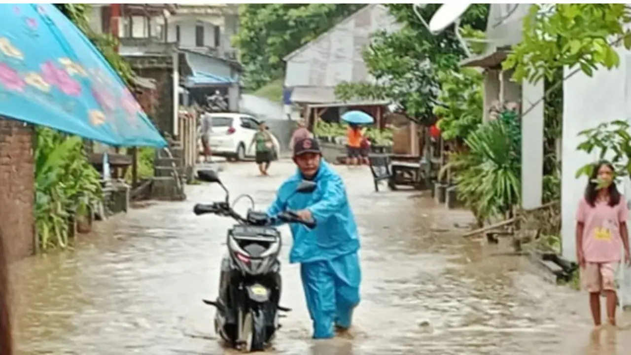 Banjir dan longsor terhadi di Kabupaten Minahasa Tenggara, Sulut, sejak pertengahan pekan ini.