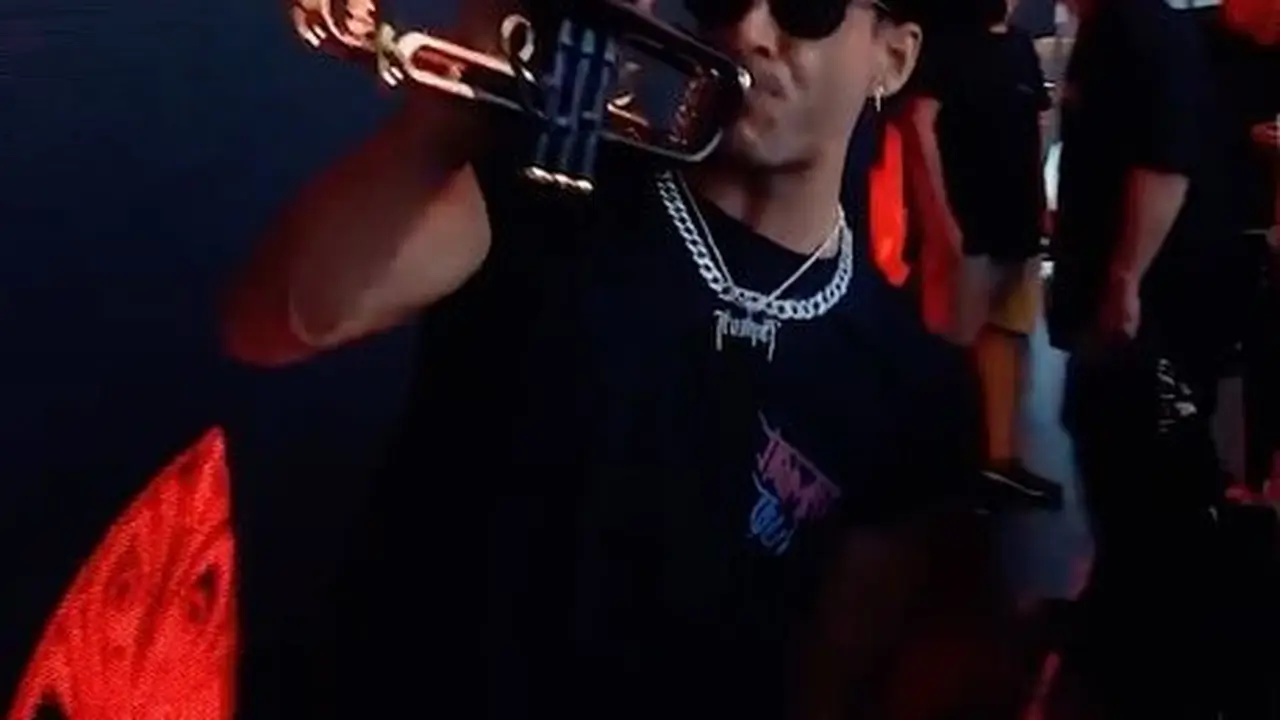 Timmy Trumpet (https://www.instagram.com/p/CgR4nA6AIjb/)