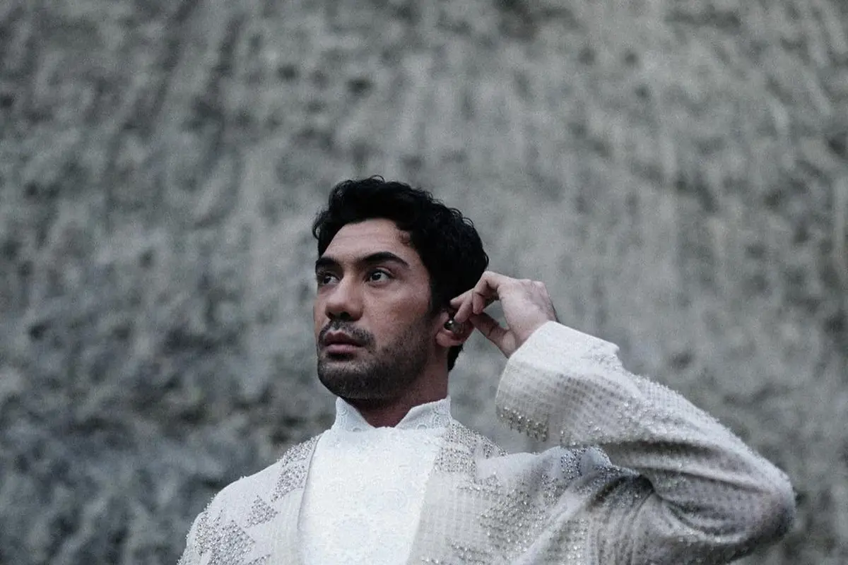 Reza Rahadian. (Foto: Dok. Instagram @officialpilarez)