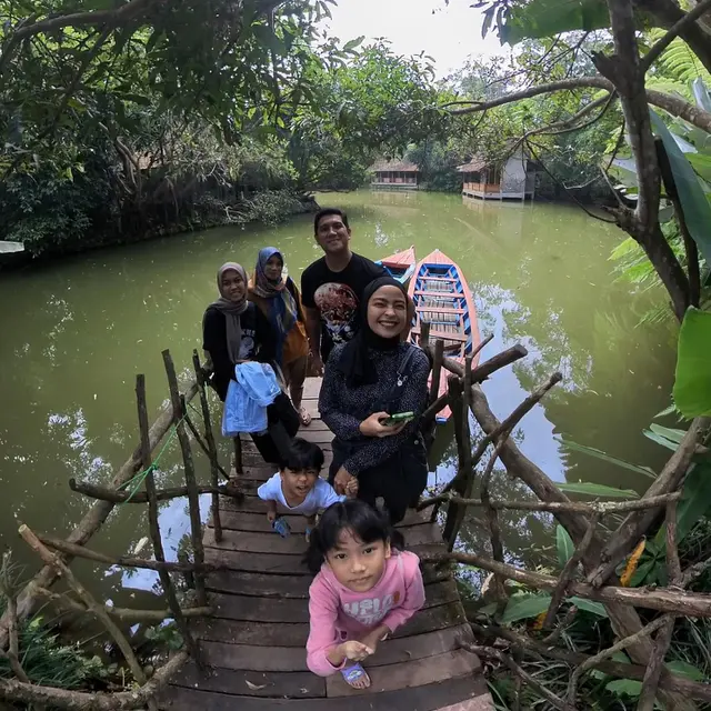 Tantri Kotak Foto Bareng ART dan Sebut Pekerjaannya Mulia, Jadi Balasan Menohok untuk Posan Tobing. (instagram.com/tantrisyalindri)