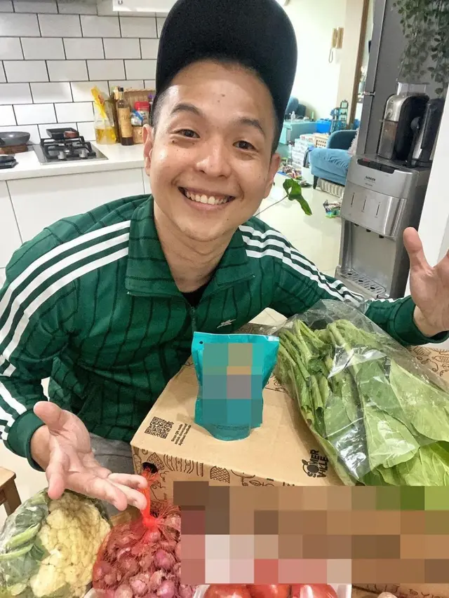 Apartemen Ernest Prakasa