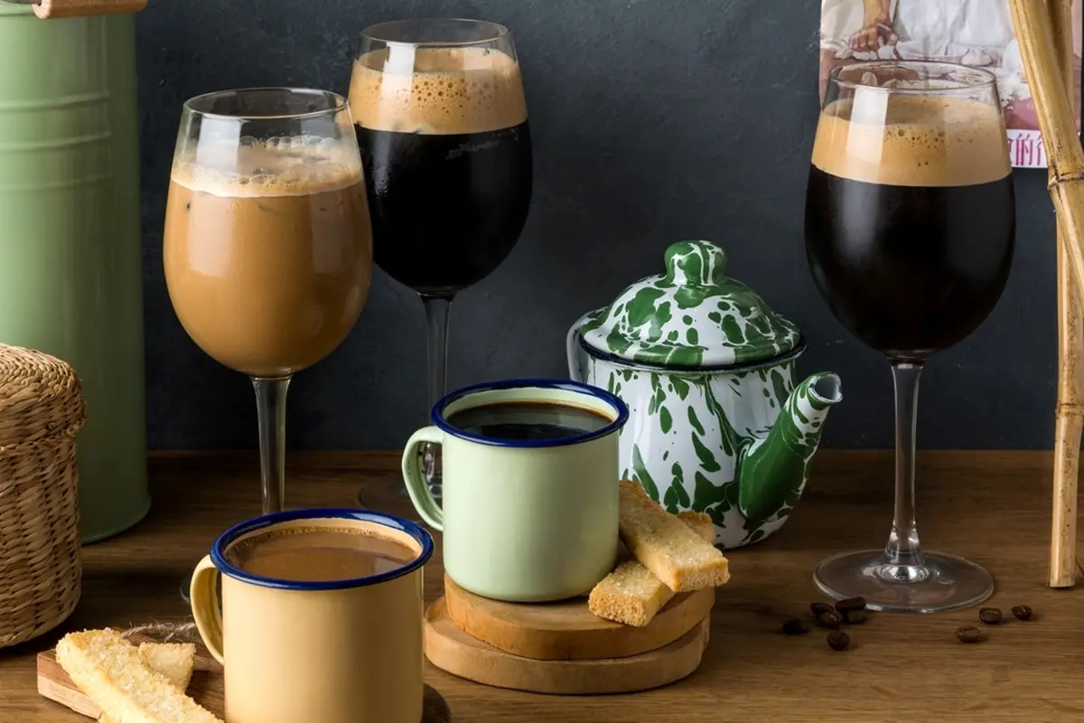 [Fimela] Kopi Es Padang di Kopi Goh Leng