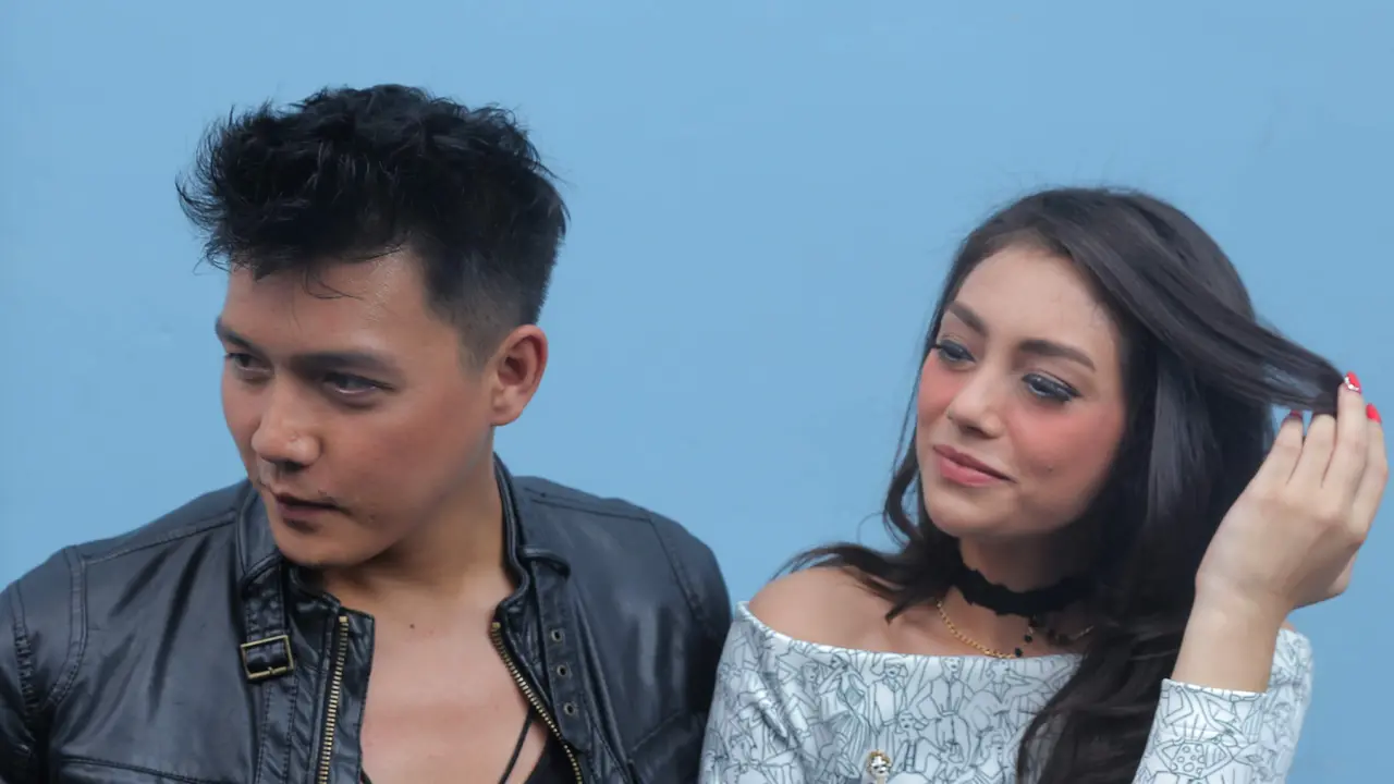 Celine Evangelista dan Dirly Idol