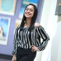 Salah satu yang merasa beruntung adalah Lesti. Perempuan cantik asal Bandung itu merasa bersyukur lantaran lewat Indosiar, bakat terpendamnya bisa disalurkan. Dan sekarang menjadi salah satu bintang dangdut. (Adrian Putra/Bintang.com)