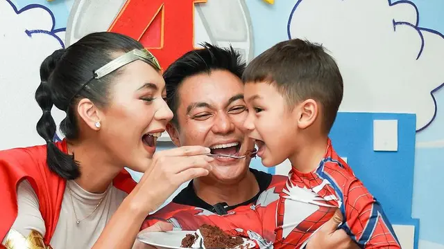 Gaya Totalitas Paula Verhoeven  saat Ulang Tahun Anaknya Kiano yang ke-4