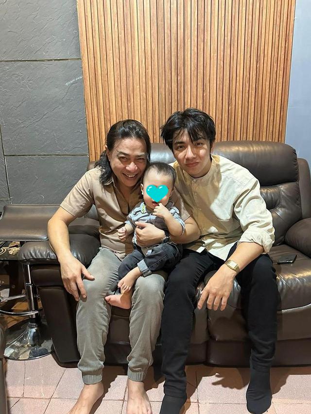 6 Potret Adik Ariel Tatum yang Jarang Tersorot, Selalu Kompak dengan Sang Ayah