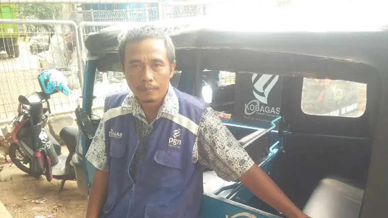 Kisah Sopir Bajaj yang Mahir Bahasa Arab dan Inggris