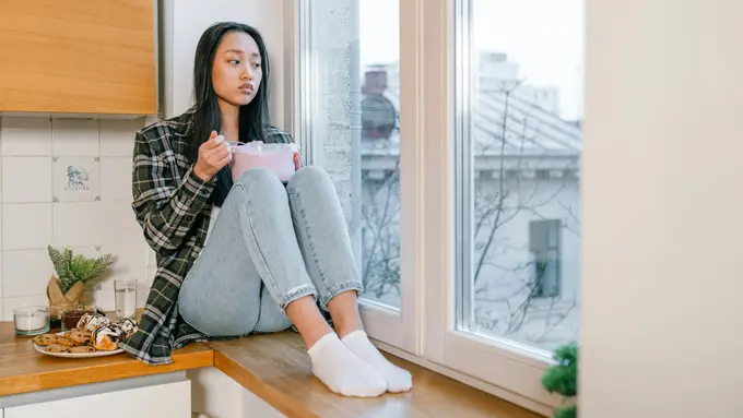 ekspresi sedih merenung serius patah hati kecewa