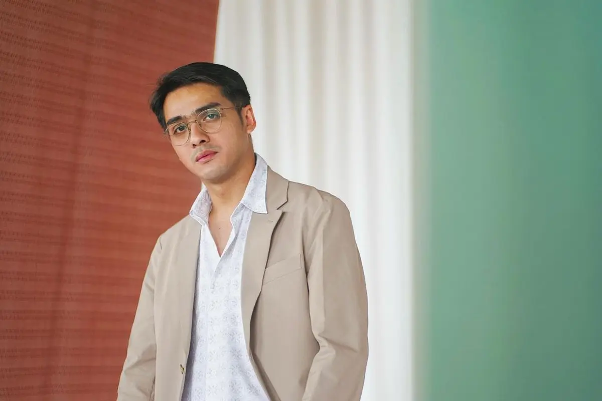 6 Potret Transformasi Ricky Harun, dari Kecil hingga Jadi Komisaris
