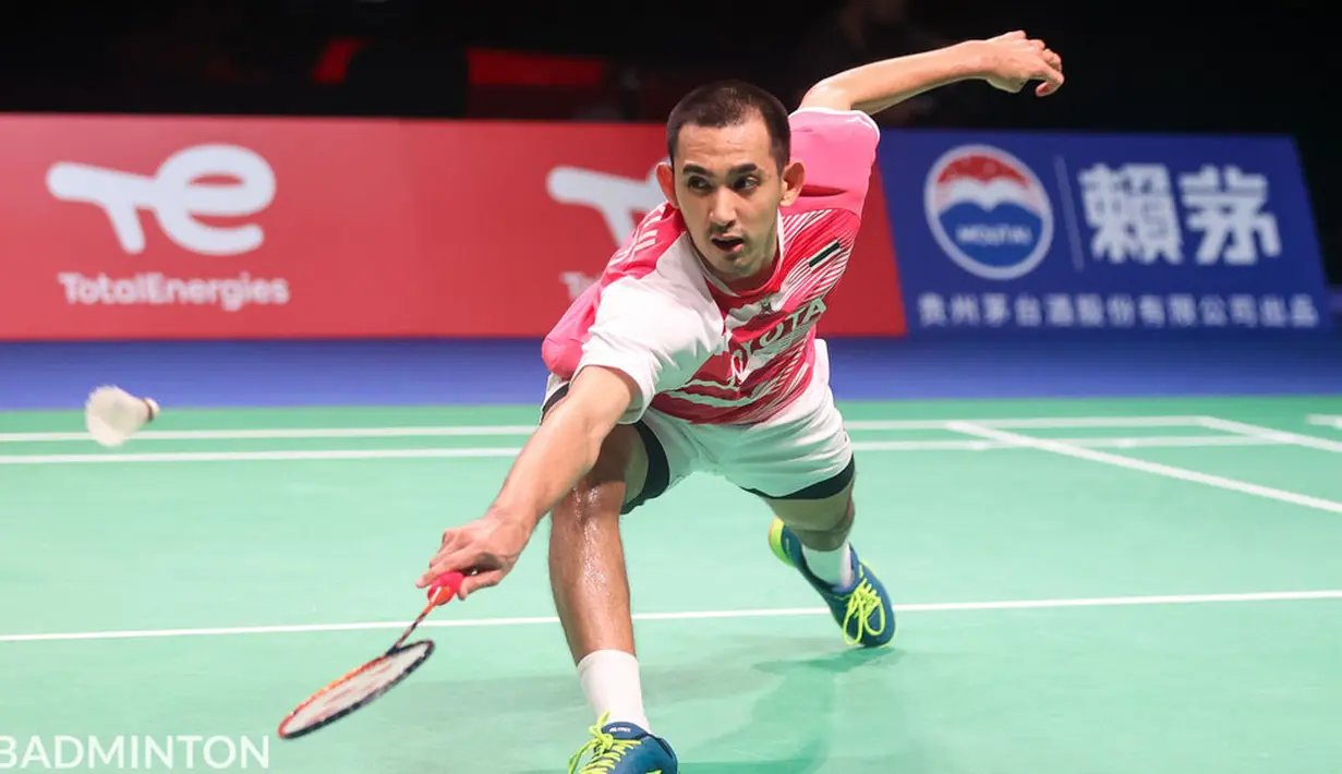 Adulrach Namkul memang menempati posisi dunia di atas 100. Namun ia bisa memberikan perlawanan ketat untuk Vito-sapaan akrab Shesar Hiren. (Badminton Photo/Yves Lacroix)