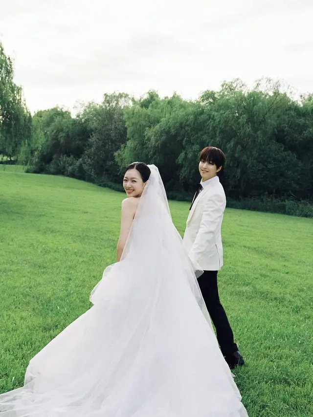 Lee You Jin dan Cha Gyeong Eun