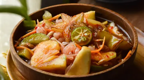 5 Resep Rujak Buah Segar untuk Selingan Menu Lebaran - Food Fimela.com