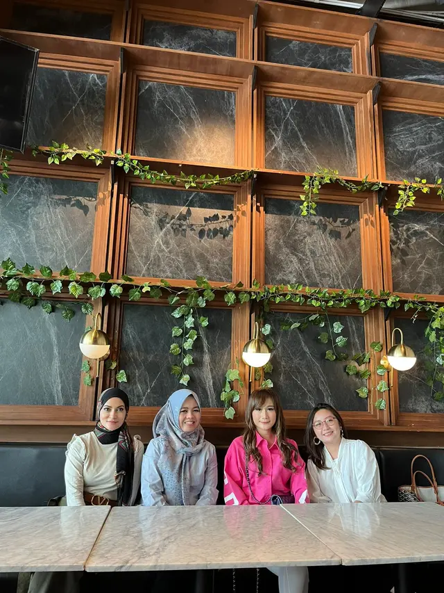 Marisa Tumbuan kala menghadiri konferensi pers Irresistible Bazzar 2022 di Jakarta Selatan, 21 November 2022.