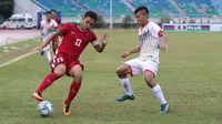 Pemain Timnas Indonesia U-19, Rachmat Irianto, saat pertandingan melawan Brunei Darussalam pada laga Piala AFF U-18 di Stadion Thuwunna, Rabu (13/9/2017). Indonesia menang 8-0 atas Brunei Darussalam. (Liputan6.com/Yoppy Renato)