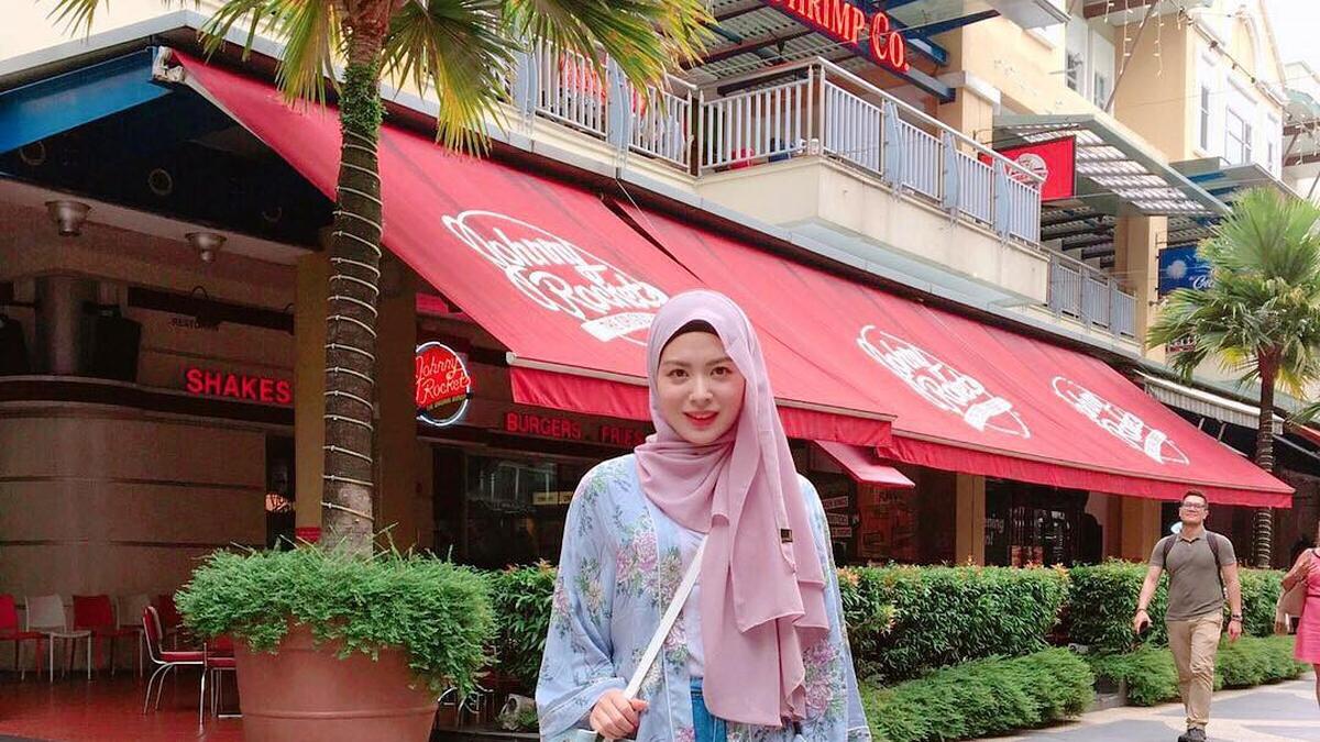 6 Tips Gaya Hijab Sederhana tapi Stylish 2025, Look Makin Kece di All Suasana