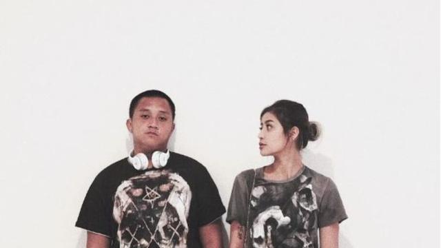 [Bintang] Pernah Jadi Pacar, Begini Potret Mesra Oka Mahendra dan Awkarin